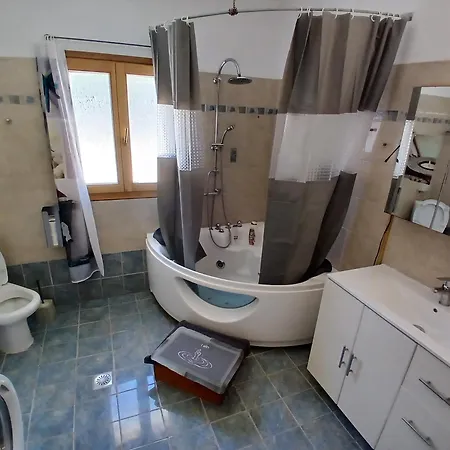 アパート Alexandros Zóla