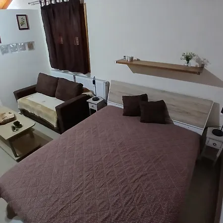 Alexandros Apartment Zola